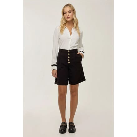 Hoge Taille Plooien Midi Shorts met Knopdetail
