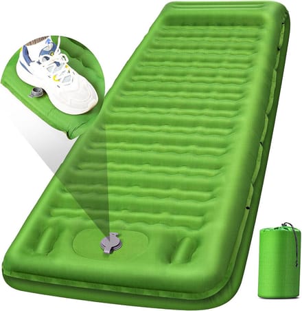 Zelfopblazend kampeermatras, draagbaar en compact, perfect voor buitenactiviteiten - lichtgroen