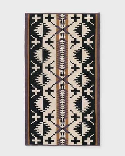 OVERSIZED JACQUARD SPA TOWEL