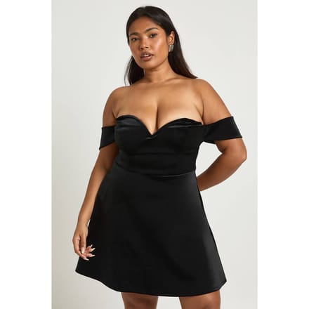 boohoo Dames Plus Fluwelen Bardot Plunge Mini Jurk | Zwart | Maat: 44