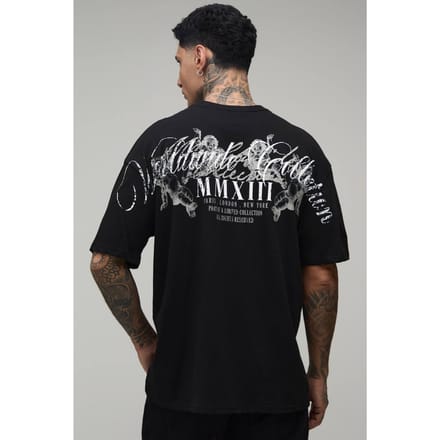 Lang Zwart Oversized Wereldwijd Over De Naden Print T-shirt | Black | Size Medium