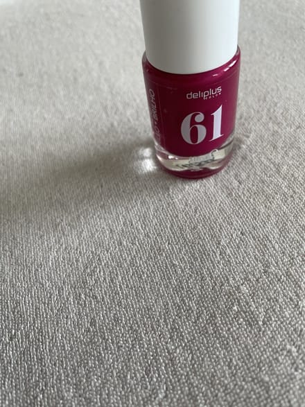 Nagellak van Deliplus. Nr 61. Glanzend . Blijft lang zitten