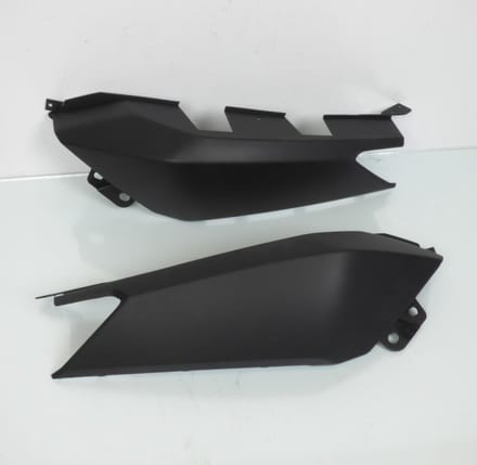 Kit carénage TNT pour Scooter Yamaha 400 Xmax 2014 à 2017 10 pieces noir mat Neuf