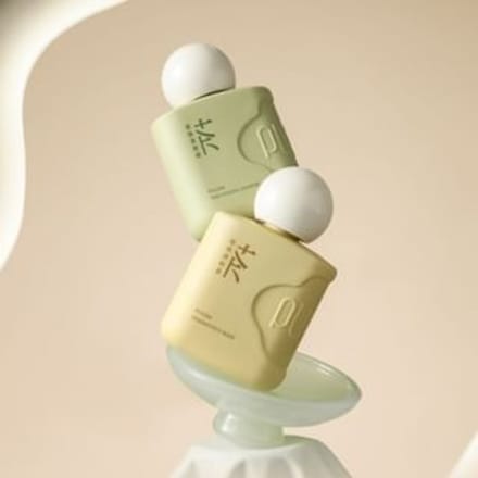 PULJIM  - Tea Series Perfumed Moisturizing Hand & Nail Cream - 6 Types Pine Needle Tea - 50g