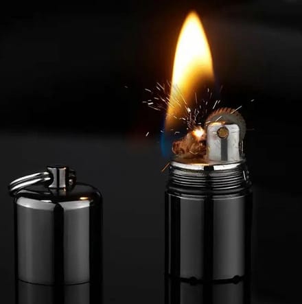 Aptel - Benzine Aansteker Mini - Survival Sleutelhanger - Metaal