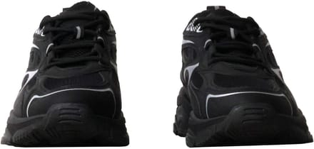 Sneakers met veters