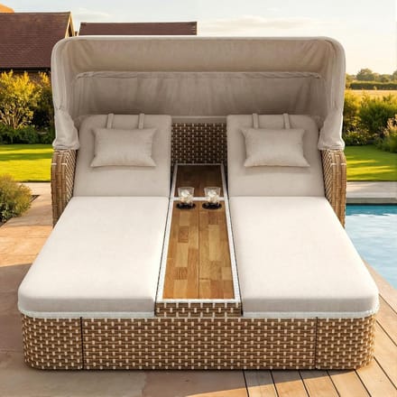 Luxe Ligbed – Beige – 192x160x137 cm – Industrohome