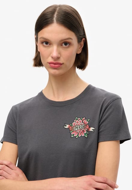 Superdry - Tattoo Rhinestone getailleerd T-shirt - Dames - T-shirts