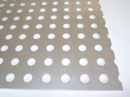 Geperforeerde Plaat - Aluminium Metaal - Bouw Projecten - 2mm Sterk Rond - 20x30 cm - Aluminiumkleurig