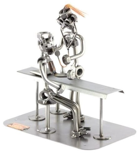 Metalen beeld - Doktersassistent - Verpleegster met patiënt - 12x17x7 cm - by Rawa