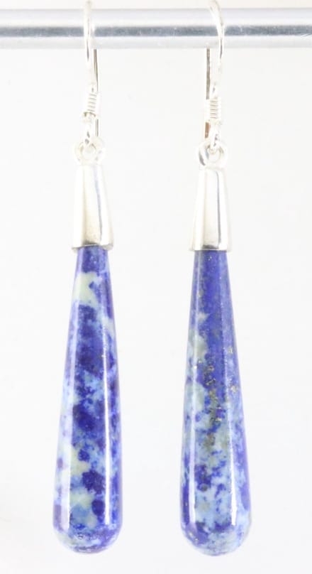 Lange zilveren pegel oorbellen met lapis lazuli