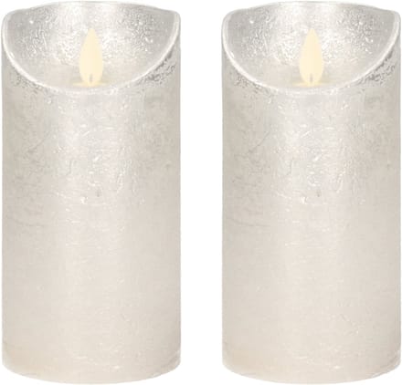 Anna's Collection Led kaars/stompkaars - 2x - zilver - H15 x D7,5 cm - wax - bewegende vlam