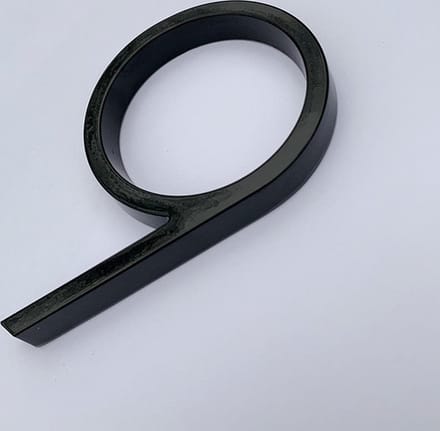 ***Zwart Modern Huisnummer - nr 9 - Zwevend Huisnummer 125mm - van Heble® ***