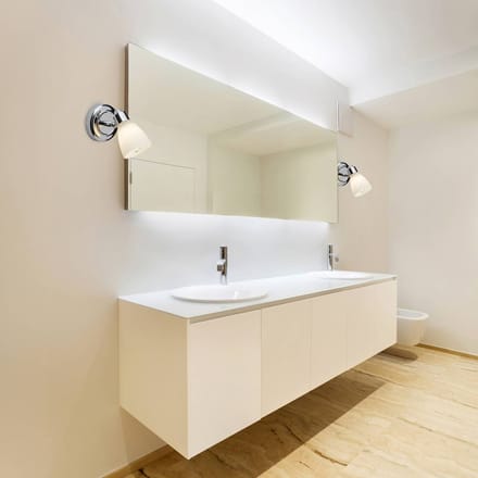 Brilliant Verchroomde wandlamp Kensington met IP44