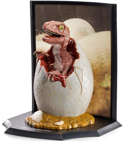 Beeldje Noble Collection Jurassic Park Toyllectible Treasure Raptor Egg Life Finds A Way