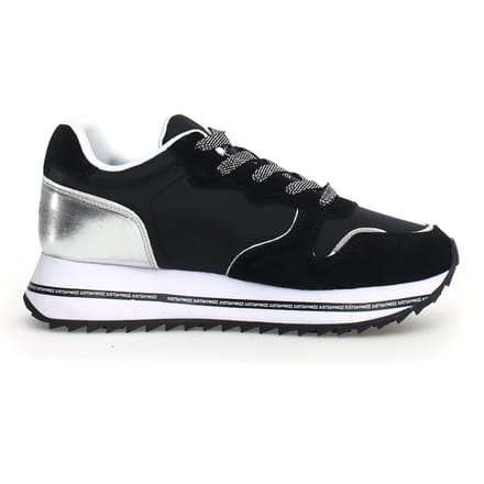 W6YZ zwarte sneakers