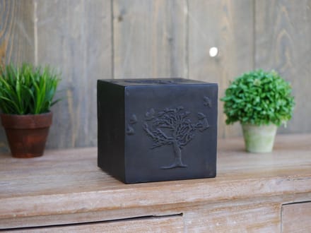 Bronzen urn - kubus met levensboom en vogels 15x15x15 cm urn - brons