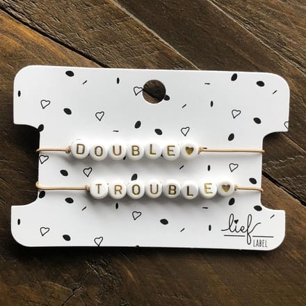 Armbandjes beige Double & Trouble