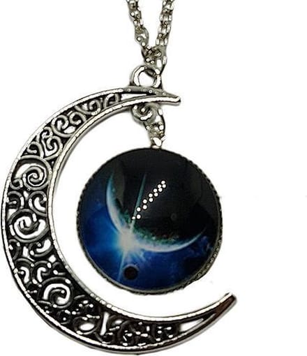 Ketting maansikkel hanger en prachtige maan afbeelding