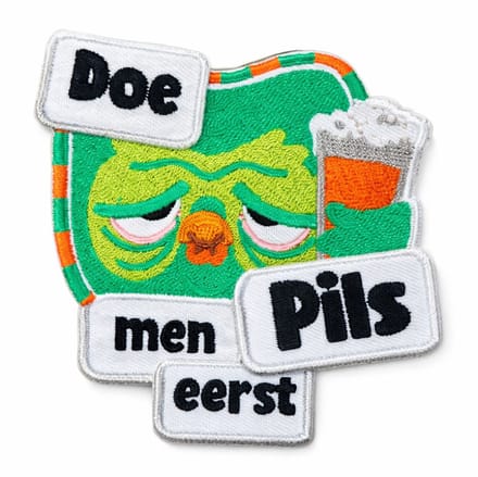 Fjesta© Kruikenstad embleem - Doe men eerst pils