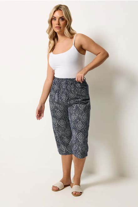 Yours Marineblauwe Verkoelende Katoenen Shorts Size 58-60
