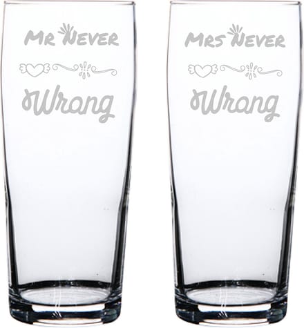 Gegraveerde set bierfluitjes 19cl Mr. Never wrong - Mrs. Never wrong