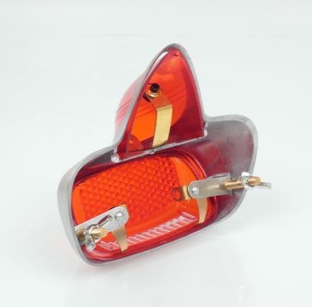 siem achterlicht voor scooter piaggio 150 vespa gs 1958 fp105 / type vs4t nieuw