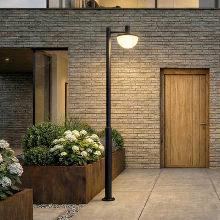 Lucande LED buitenlamp Toras, zwart, 1-lamp, CCT dimbaar