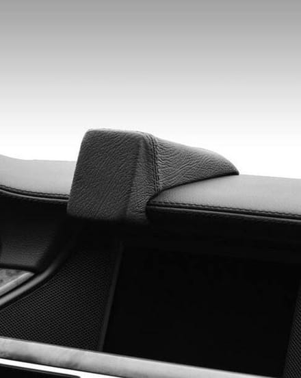 Houder - Mercedes CLS-Klasse 01/2011-2019 Kleur: Zwart