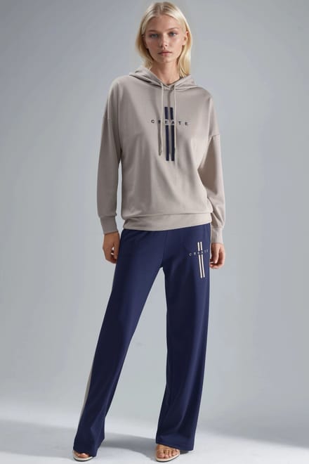 Modal Touch Hoodie en Broekset met Streepdetails