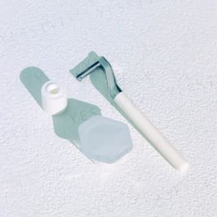 LE MOI-PEAU - HyaloSpark Derma Roller 0.2mm 1 set