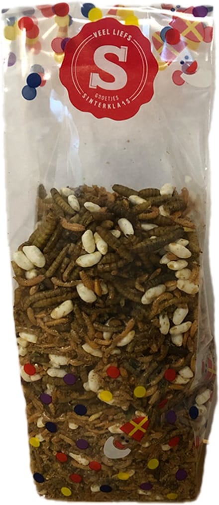 Sint Cadeau zakje met Insectenmix voor Kippen Het Sinterklaaskado