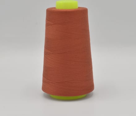 Overlock Garen per 4 stuks - 3000 Yards (2742 meter) per stuk - In 36 kleuren leverbaar - Terra