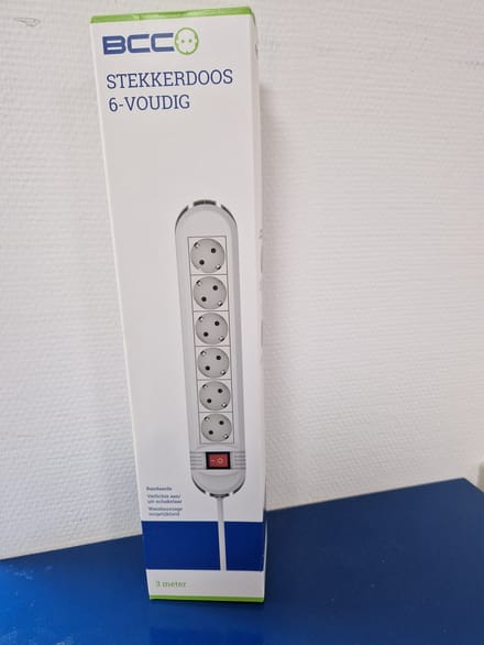 BCC stekkerdoos - PWR6-WAY-SKL-3.0 BL - Wit