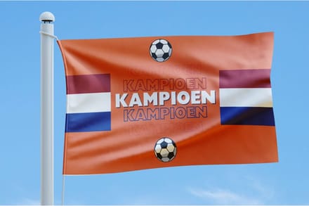 Kampioen Nederland Oranje Voetbalvlag 100x150cm