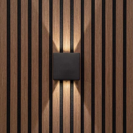 Akudeco – Oplaadbare wandlamp met 5200mAh accu en bewegingssensor – Met verstelbare lichtbundel – 3000k – Zwart