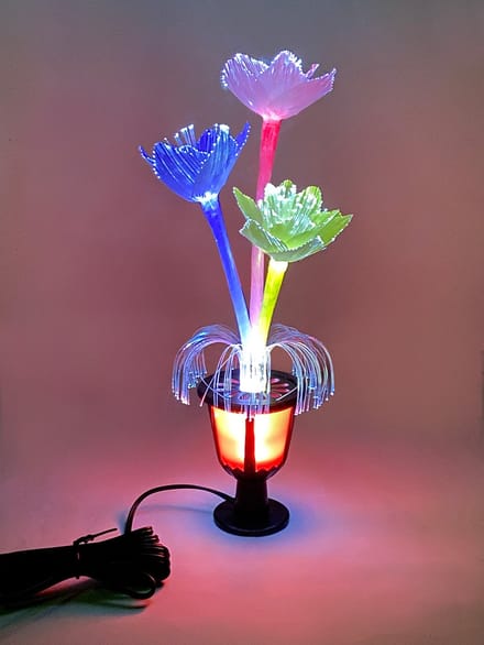 Quintezz - Verlichte bloem voor in (vracht)auto - 12-24 volt - vervangbare led