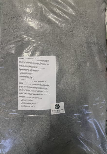 Lavagruis, Basaltgruis, 25 kilo 1-3 mm. DeDuurzameTuin.nl