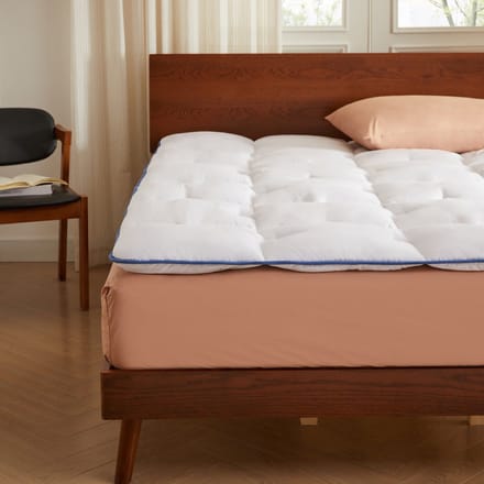 CASABEL 160 x 190 cm Omwikkelbare Matrasbeschermer van ademend microvezel met blauwe bies