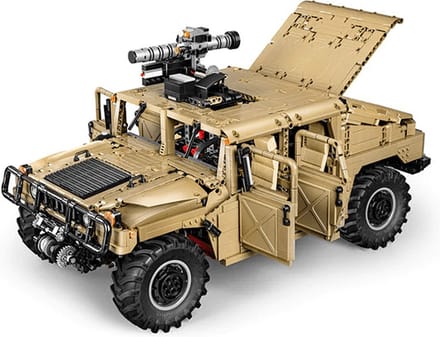 Cada Bricks bouwpakket - Humvee schaal 1:8 - technische bouwset voor gevorderde bouwers vanaf 12 jaar