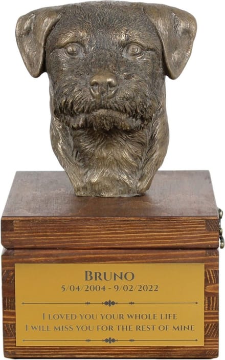 Border Terrier urn met beeldje - persoonlijke urn voor hondenas.