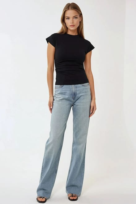 Getailleerde ronde hals T-shirt met korte mouwen