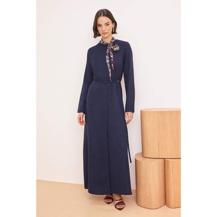 Marineblauwe platte maxi-jurk voor dames met hijab