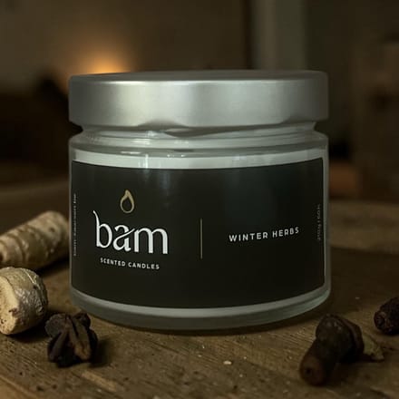 BAM Winter Herbs Geurkaars – Basic Collection Medium – 50 Branduren – 210 g – Zonnebloemwas – Vegan