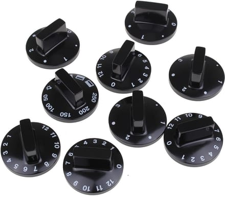 UNIVERSEEL - KNOPPENSET EL.FORNUIS 4+4+1 0 STAND BOVEN -