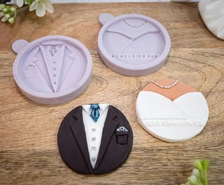 Karen Davies Cupcake Top mould - Bride and Groom