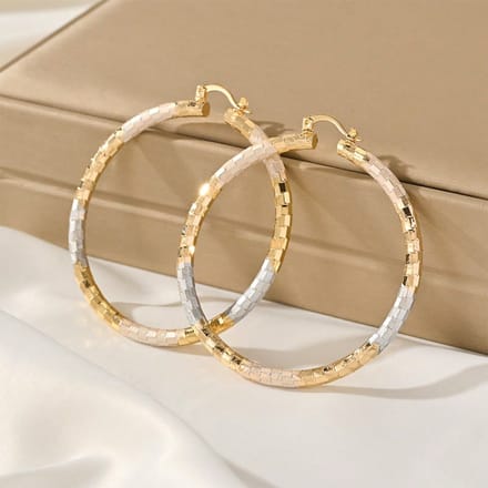 Boucles d'oreilles créoles en métal texturé one-size beige
