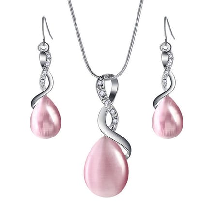 Sieraden set (Roze) - Collier met hanger en bijpassende oorbellen.