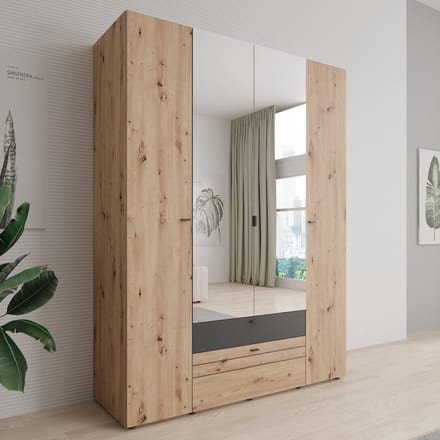 Meubella - Basmira - Kledingkast met 4 deuren - Eiken - 155x52x208 cm