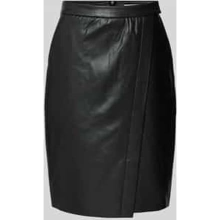 Knielange rok in leerlook